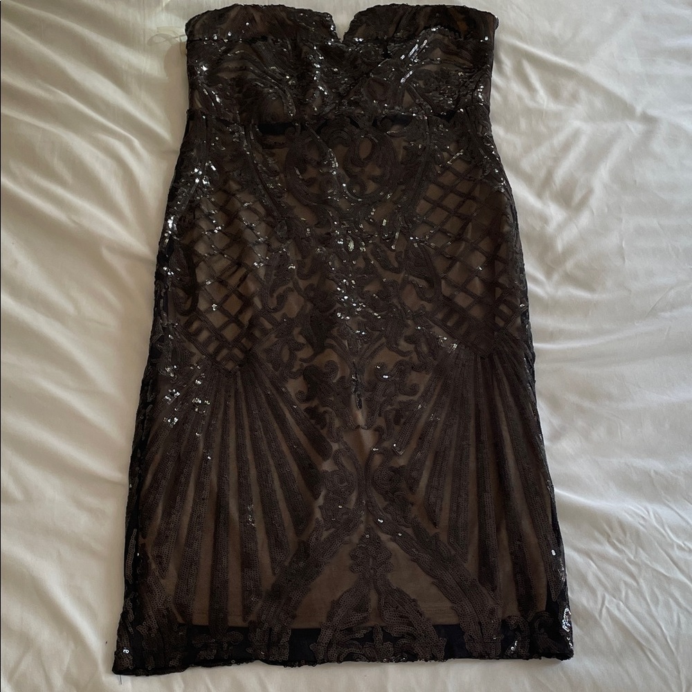 Elegant Black Strapless Dress